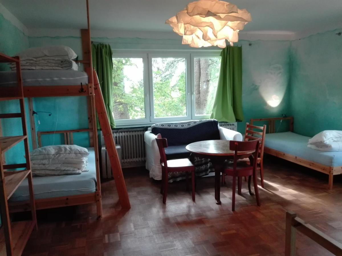 Peanuts Hostel & Meer Surendorf Екстериор снимка