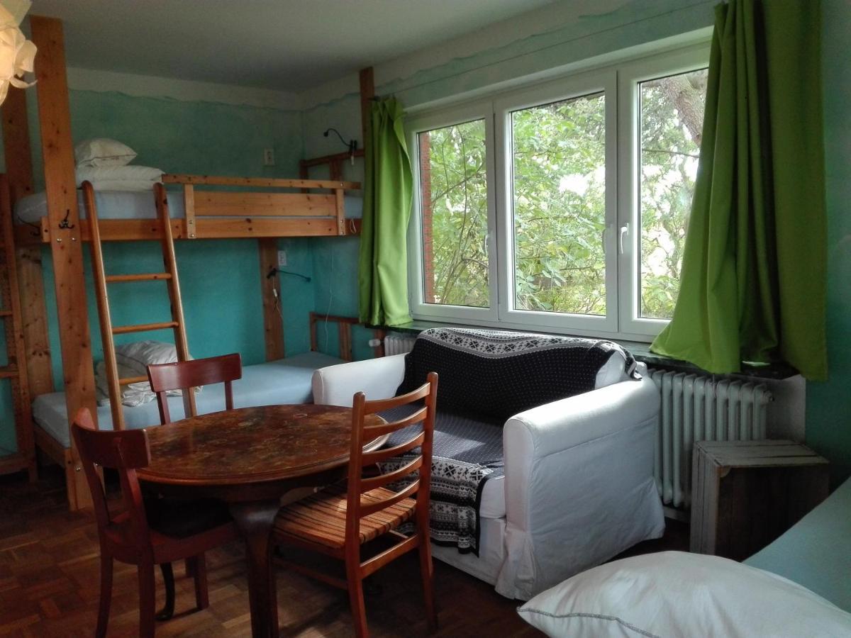 Peanuts Hostel & Meer Surendorf Екстериор снимка