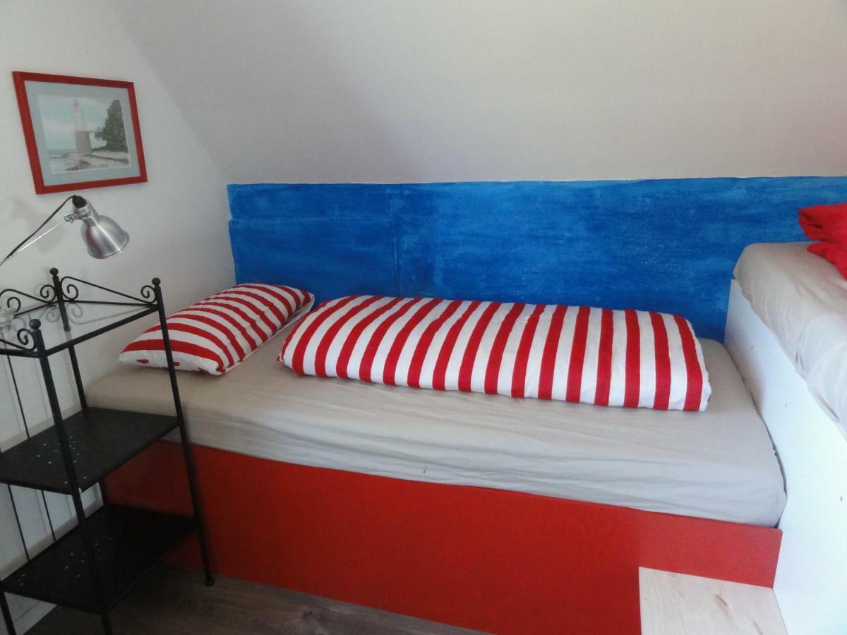 Peanuts Hostel & Meer Surendorf Екстериор снимка