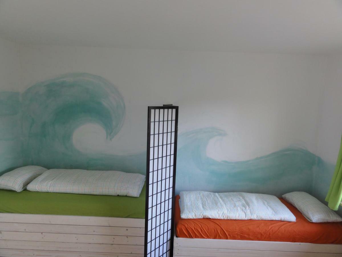 Peanuts Hostel & Meer Surendorf Екстериор снимка