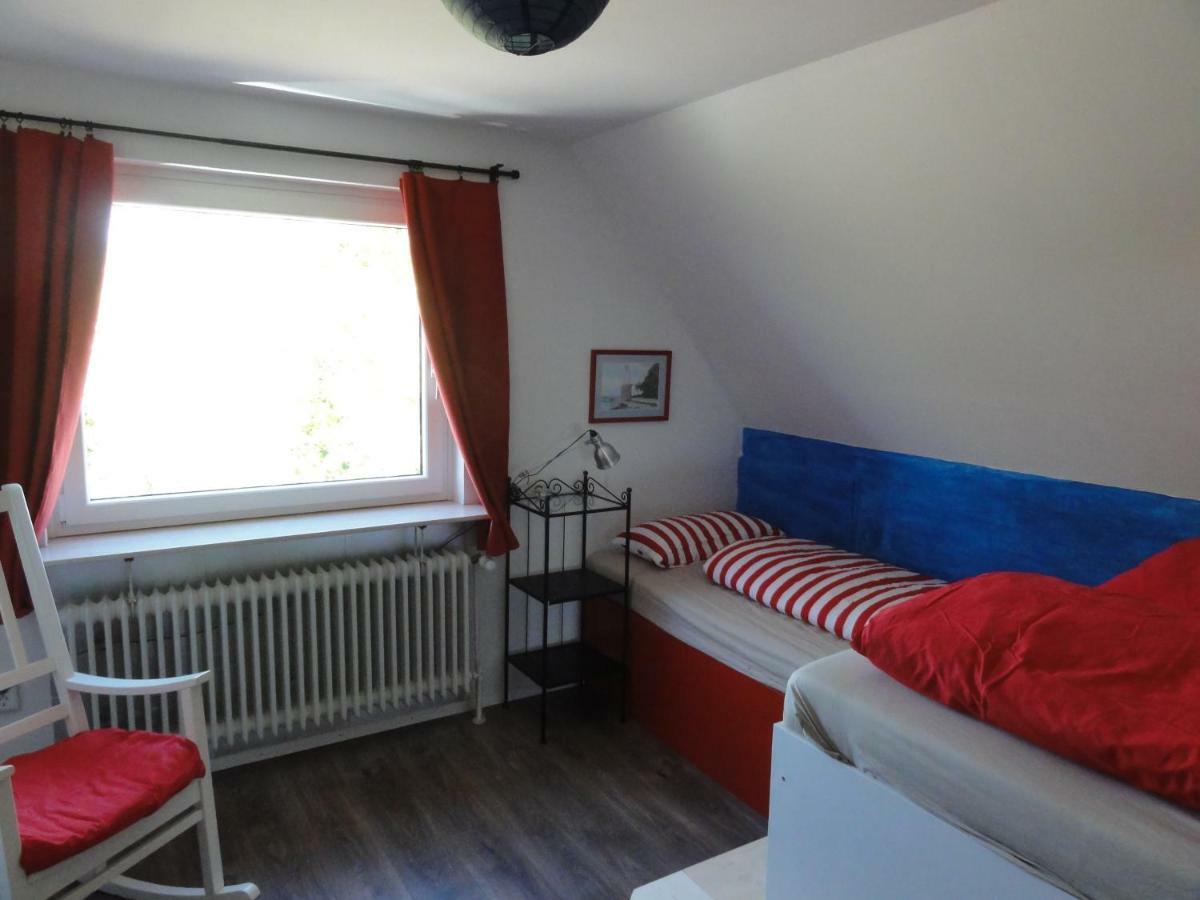 Peanuts Hostel & Meer Surendorf Екстериор снимка